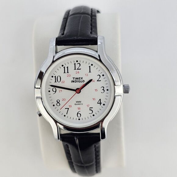 VTG Timex Women's Field Watch 32MM White Dial New Black Leather Bands Battery - Picture 1 of 15